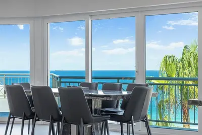 Image de Penthouse impressionnant avec vue sur Scarborough Beach
