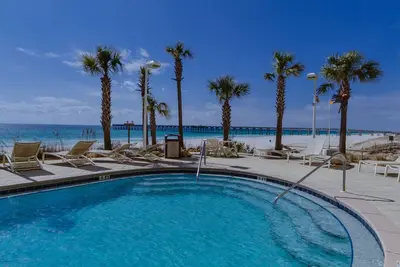 Image de Calypso 402 East - Quatre chaises de plage, + Netflix