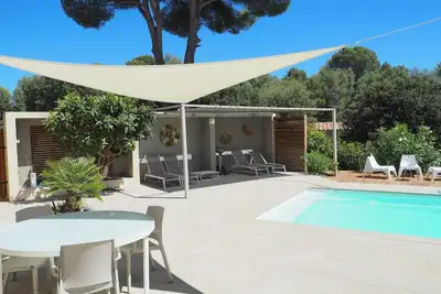 Image de Magnifique villa au calme de 170m2 à 2km de la mer sur 1800m2 de terrain