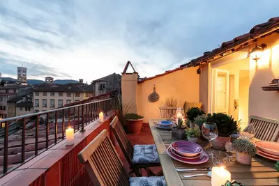 Penthouse Terrasse Panoramique à l'intérieur des murs de Lucques