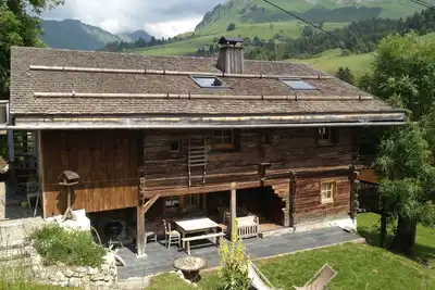Image de Magnifique chalet ancien au Chinaillon proche des pistes