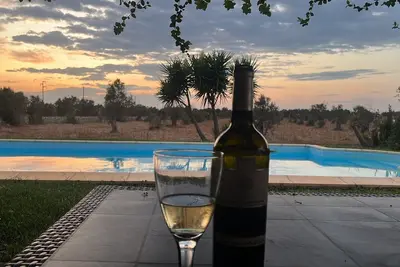 Image de Spacieuse villa isolée de 5 chambres avec piscine privée située dans sa propre oliveraie