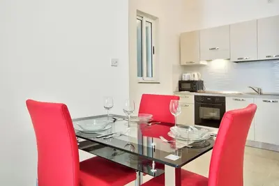Image de Lumineux et confortable Gzira 1 chambre Apt