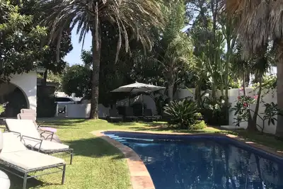 Image de Villa moderne de 3 chambres près de Puerto Banus et Marbella - 1 pâté de maisons de la plage