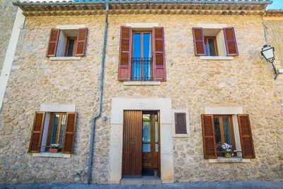 Image de Belle maison de vacances privée avec bain à remous, climatisation, Wifi, Tv, patio et parking