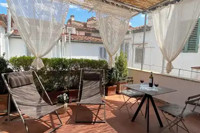 Image de Charmant appartement avec terrasse au coeur de Florence - WiFi