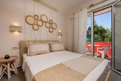 Villa Spiros - Le studio attenant peut accueillir jusqu'à 3 personnes