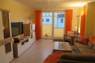 Image de Élégant 3 rangées App. jusqu'à 4 personnes + Bambin + wifi, à 250 m de la mer Baltique