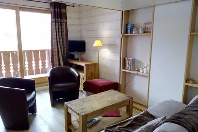 Image de Appartement cosy avec accès direct aux pistes, proche Lac de Tueda