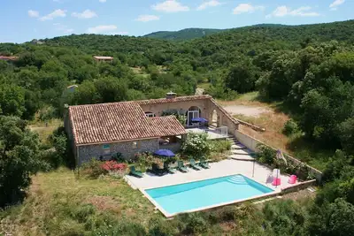 Image de Bergerie languedocienne avec piscine privée
