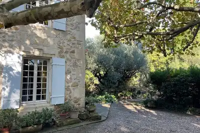 Image de Mas traditionnel en Provence - Havre de paix et de verdure