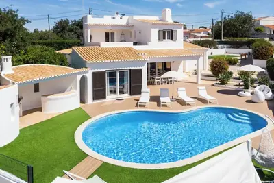 Image de 🔥IDÉALE Familles, Jardin & Piscine CHAUFFÉE*, Proche Plages