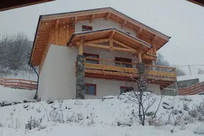 Image de Chalet avec terrasse et vue imprenable - Navette gratuite pour les pistes Ă 20m