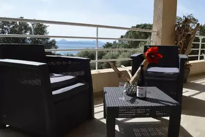 Image de Villa with exceptional view 2 minutes walk from Farinole beach