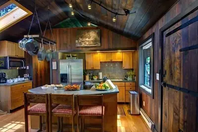 Image de Domaine de luxe privé de 15 acres, proche de tout, profitez de la vue sur les cabines d'Aspen