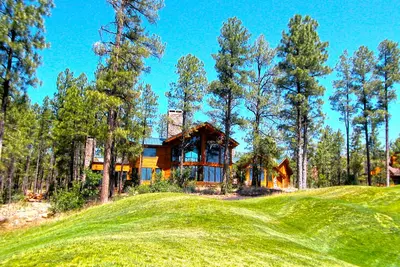 Image de Torreon Luxury Cabin, 4000 Sq Ft on Golf Course \/ Creek