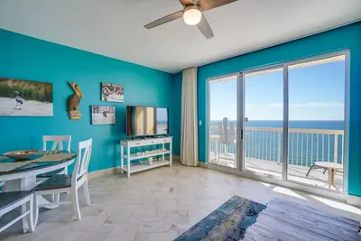 Image de Chaises de plage incluses. South Beach Style. . Amazing 1b 2ba