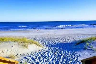 Image de Heure De Plage! Côté océan / plage! Espace privé, Pas de foule - Taux bas