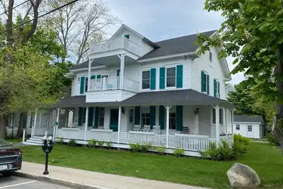 Image de Cottage Petunia historique: Grand emplacement victorien excellent Intown