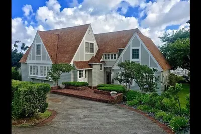 Image de Maison historique de charme - Crutchfield Estate