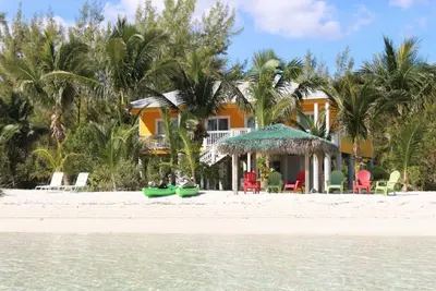 Image de Maison luxueuse en bord de mer privée, bain à remous, kayaks, paddle board et bateau