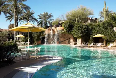 Image de Évadez-vous au soleil de Scottsdale pour le golf, l'entraînement de printemps ou simplement vous détendre au bord de la piscine