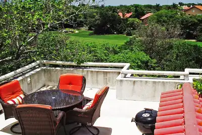 Image de Belle Ph W / terrasse sur le toit, WiFi & Spa Next Door!