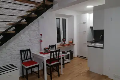 Mur de pierre appartements Izola