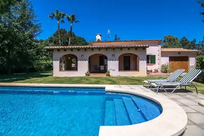 Image de Villa familiale calme dans la campagne de Pollensa avec piscine, à seulement 3 km de la ville