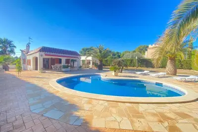 Superbe Villa 8 pax à Tres Calas Piscine privée, Grand jardin gazon, Barbecue