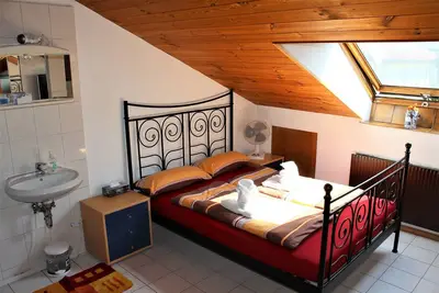 Image de Étudiants / appartement avec jardin