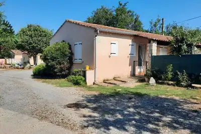 Image de A Balazuc (village classé) : gite 4 p + piscine et rivière!