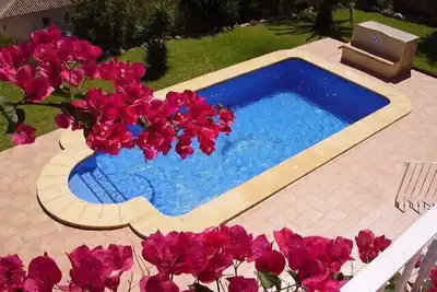 Image de Magnifique villa avec piscine et vue mer\/golfe - Airco - Wifi - Parking privatif