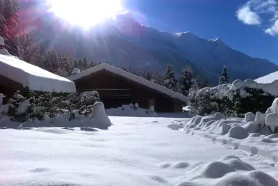 Image de Chalet de Montagne confortable avec vue sur le Mont-Blanc