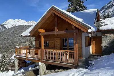 Image de Chalet de luxe indépendant pour 10 personnes rénové sur les pistes de ski à Oz \/ Alpe d'Huez