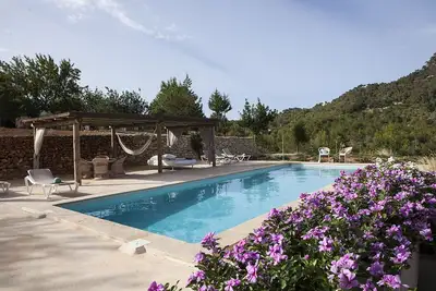 Image de Hacienda Ses Caletes, Ibiza. Vues panoramiques. A quelques minutes de la plage.