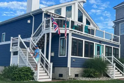 Image de 24 au 31 août 20% de réduction. Sur la baie, marcher jusqu'à la plage. Nouvelle véranda et terrasse.