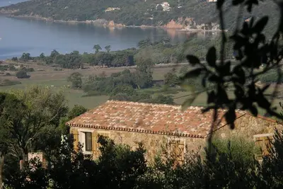 Image de \"U Filanciu\" Maison de caractère entre mer et montagnes dominant le golfe