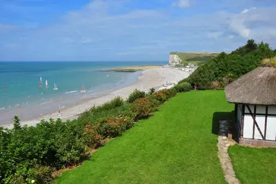 Image de Maison & jardin Vue Incroyable & panoramique sur Mer & falaises @jardinsurlamer