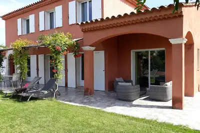 Image de Superbe Villa, 5min ville et mer.