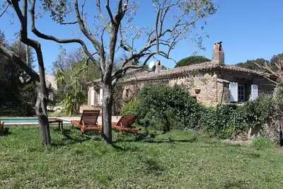 Image de Maison en pierres, cuisine et salle de bains neuves, jardin 1500m2, piscine