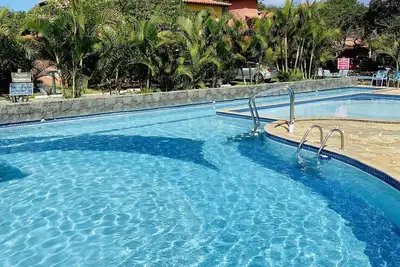 Image de Accueil c des barbecues, piscine, WiFi, Sky, 4 Q. (All Ar) - Manguinhos Buzios près prai