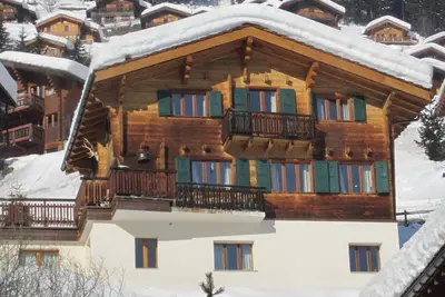 Grimentz - chalet de charme - 13 personnes dans 7 chambres