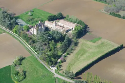Image de Chateau 19c, Luxieuse, Confort, Piscine, Tennis, Calme, Campagne