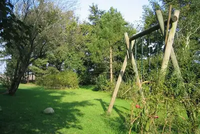 Image de Maison avec grand jardin, près des lais