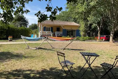 Image de Gîte tranquille entre la Gironde et de la mer avec Wifi