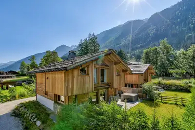 Image de Chalet avec Jacuzzi près de Chamonix Centre