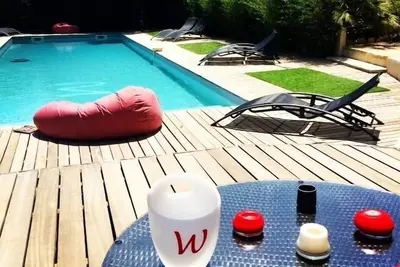Image de Appt 4 pers dans villa avec spa, sauna, piscine 14 m, salle de fitness, parking