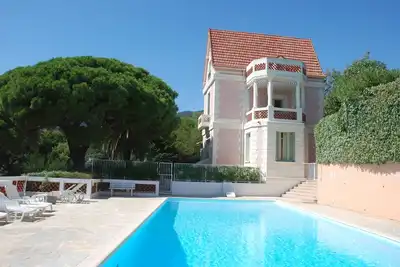 Image de luxury appt in Art Nouveaux house with pool and spectacula sea views
