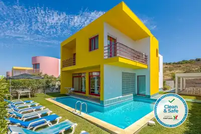 Image de V4 Villa with private pool, garden and sea views